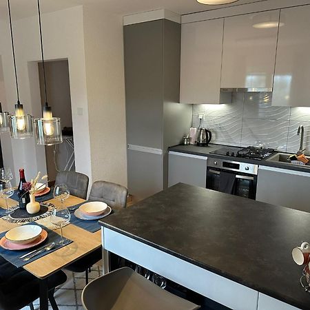 Spacious And Modern App With Big Terrace Malinska Exterior foto
